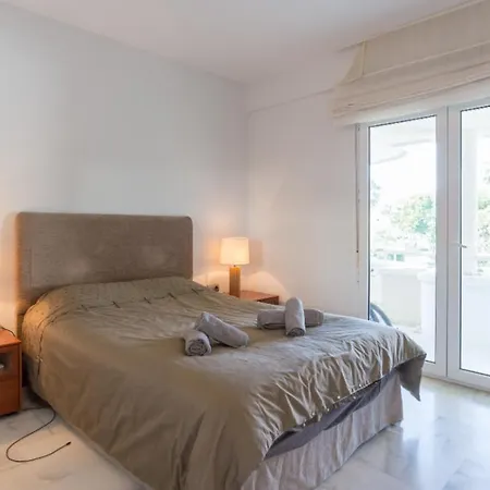Costa Lago Jacuzzi Apartament *