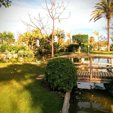 Costa Lago Jacuzzi Apartment *